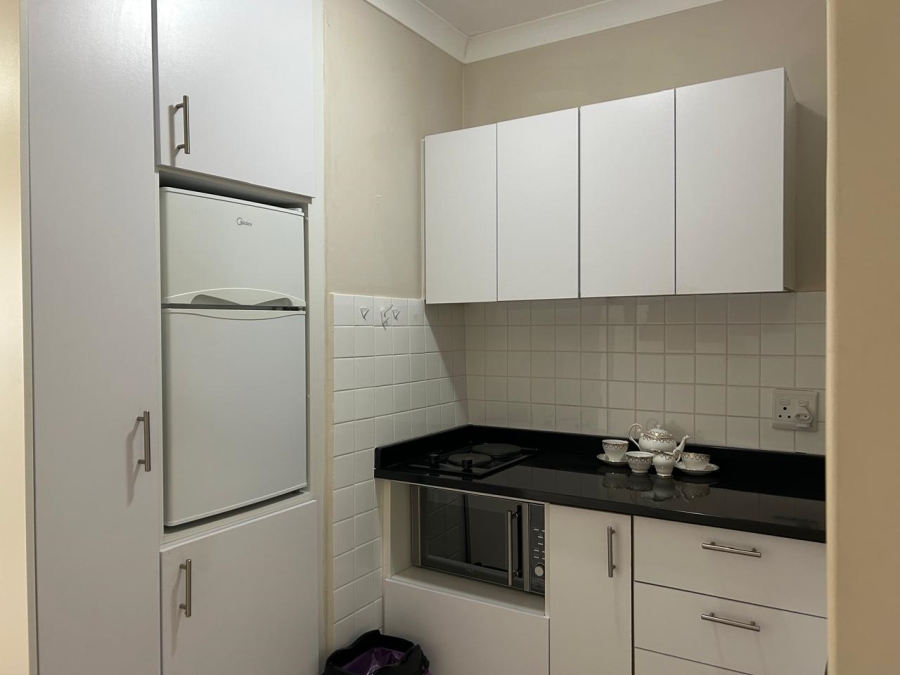 1 Bedroom Property for Sale in Mouille Point Western Cape